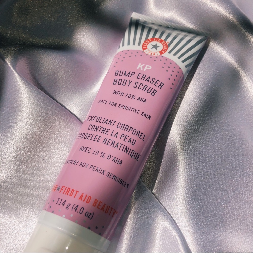 First aid Beauty Bump Eraser Body Scrub